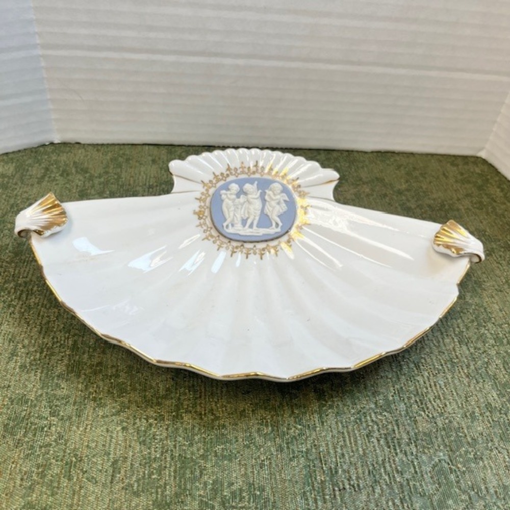 Vintage Porcelain Shell Dish‎ Blue Jasperware Cherub Cameo Gold Trim 6998 9 Inch